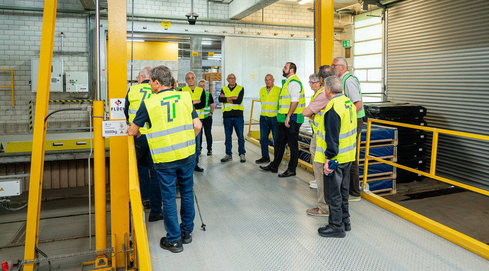 Besuch im Logistics Center Nebikon